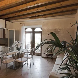 Apartment Garda Elite Maison Desenzano del Garda